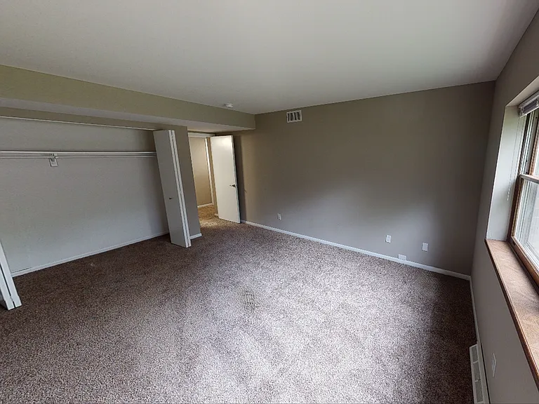 Woodland Reserve Apartments — Photo 72