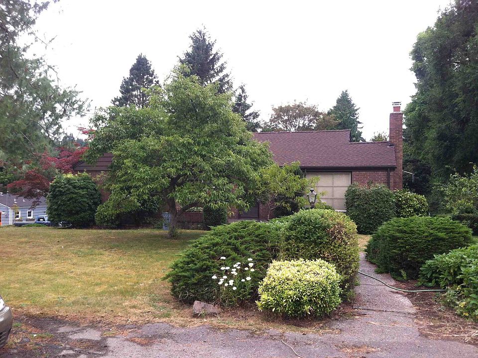 2nd image of 10503 19th Ave NE