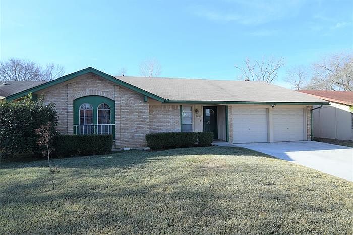 1st image of 2607 McGregor Dr