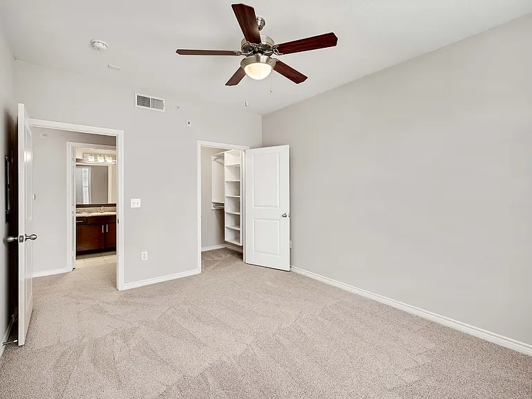 Greenhaven Apartments — Photo 18
