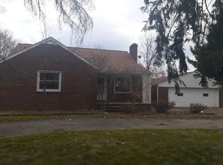 645 Elm St, Struthers, OH 44471