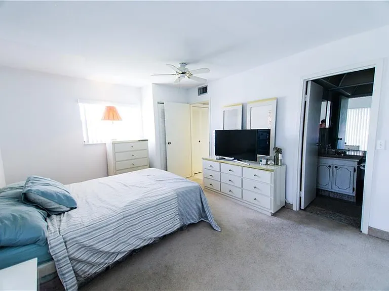 286 Monaco Way #F — Photo 14