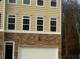 1411 Townhouse Way, Morgantown, WV 26505