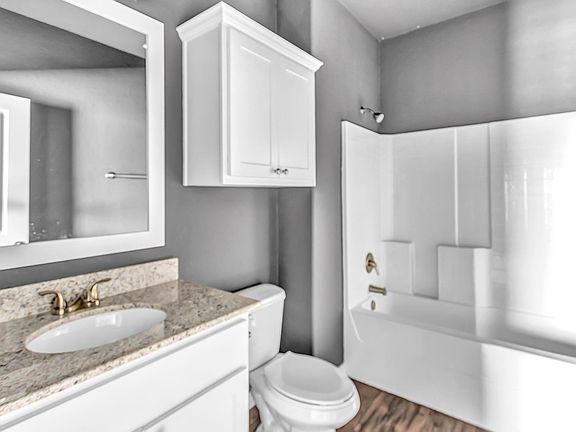 4th image of 309 Sageway Ct