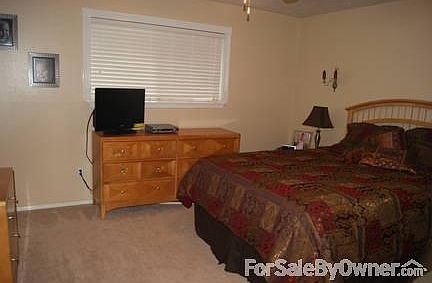 Master bedroom
						:
						Master bath connected to bedroom. Walk in closet.