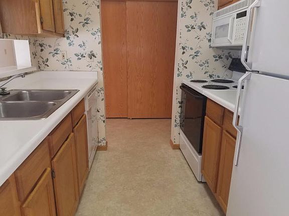 4th image of 2347 27th St