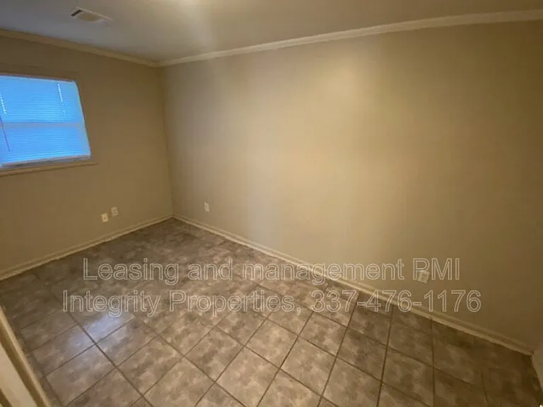 318 Auburn Dr #A — Photo 8