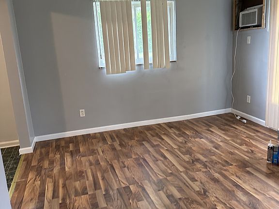 4th image of 9419 Meyers Rd