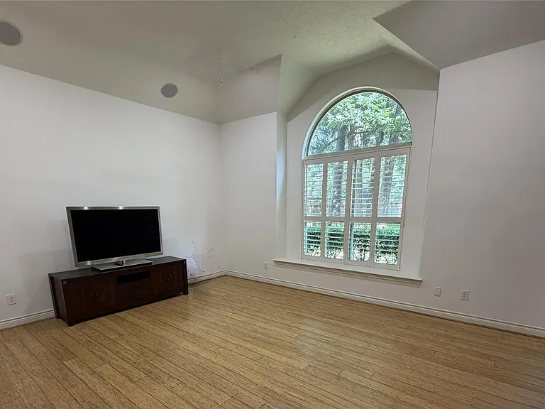 8615 Haven Woods Way — Photo 12