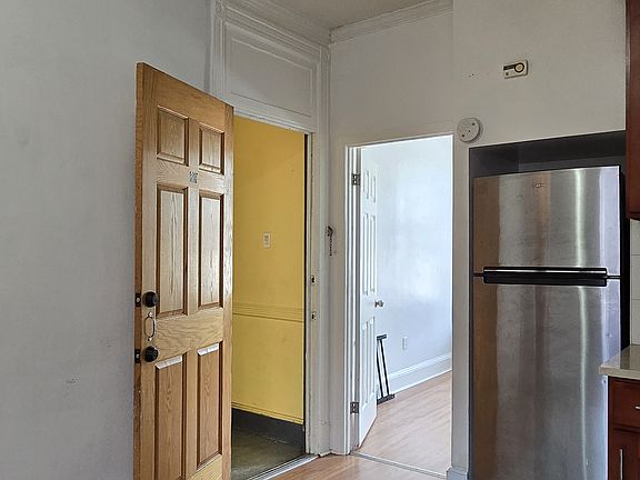 3rd image of 8612 102nd St APT 2