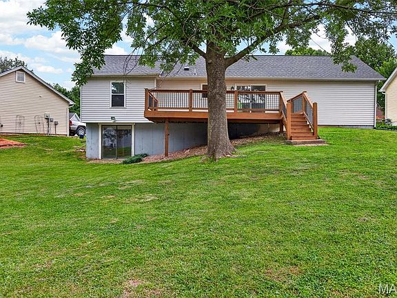 2nd image of 1319 Cambrook Ct