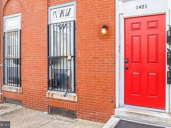 3rd image of 1421 W Fayette St