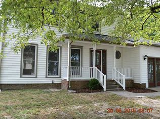 18 Barrington Pl, Hampton, VA 23666