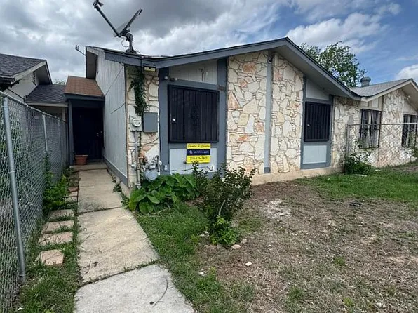 8013 Chipping, San Antonio, TX 78239