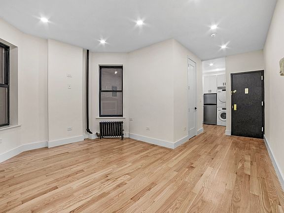 3rd image of 210 W 88th St APT 5W