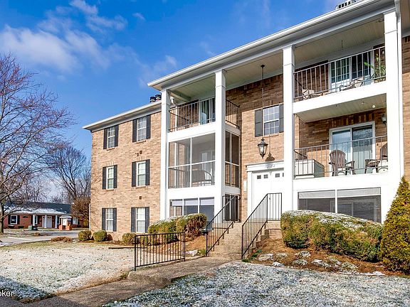 2nd image of 710 Donard Park Ave