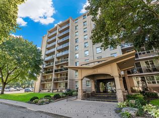 6400 Huggins St #803, Niagara Falls, ON L2J3G5