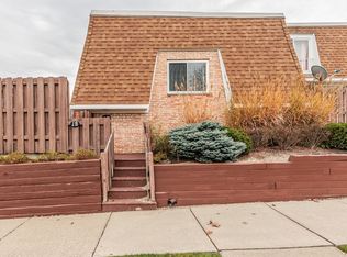 6472 State Rd APT J19, Parma, OH 44134