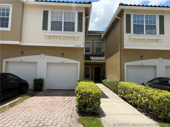 1560 SE Wilshire Pl, Stuart, FL