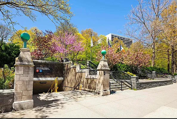 Rented by Artifact.co | media 7