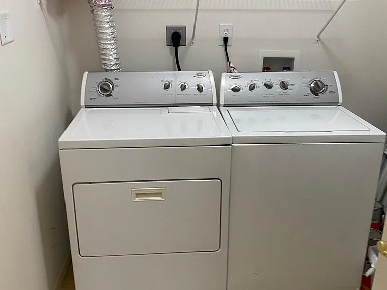 2nd bath room