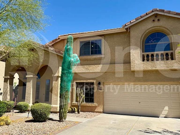 2314 W Spur Dr — Photo 2