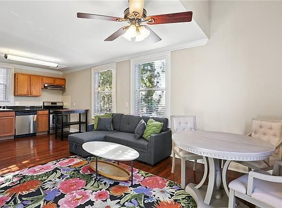 5th image of 1724 Burdette St #1724