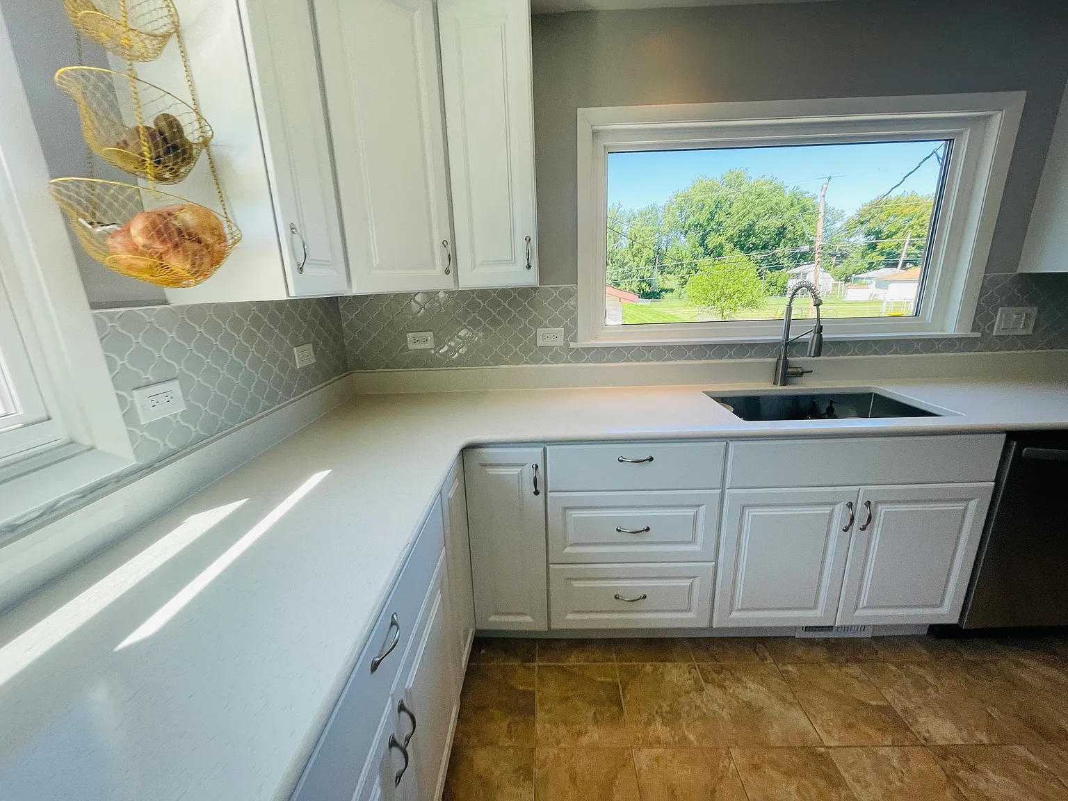 120 E Oltendorf Rd — Photo 4