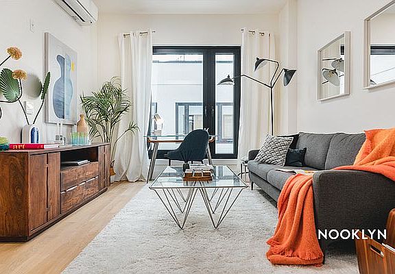 5th image of 250 Gold St #822
