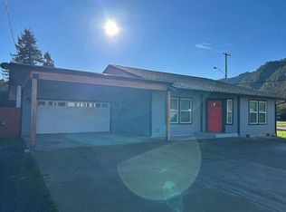 110 E Birch St, Powers, OR 97466