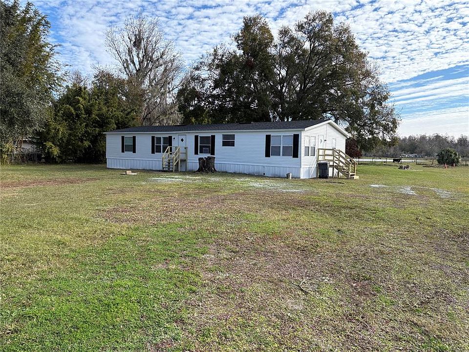 1st image of 8715 Pine Tree Dr
