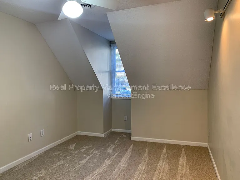 4437 Whisperwood Dr — Photo 17