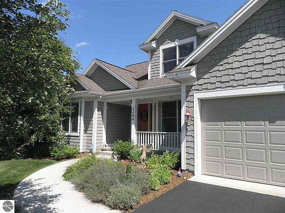 2nd image of 3494 Country Club Dr