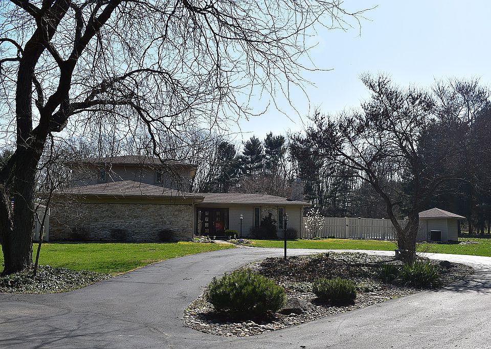 1st image of 15624 Dunton Rd