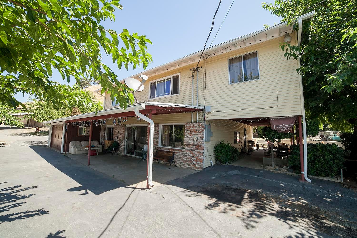 426 Vine St, Vacaville, CA 95688 Zillow