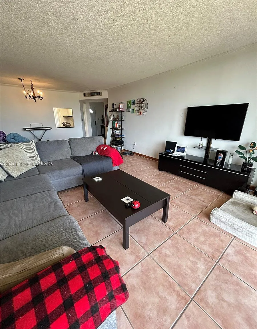 Rolling Green Condo C — Photo 3