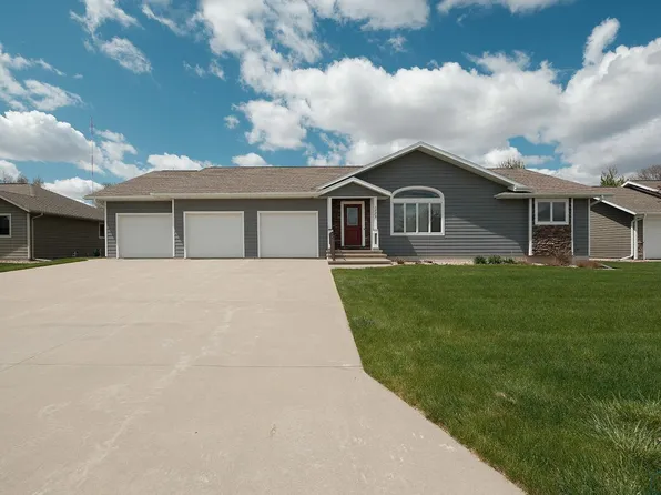 1773 4th Ave SE, Sioux Center, IA 51250