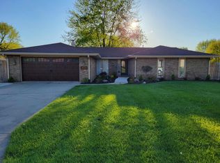 8205 N Dovin Gate Rd, Muncie, IN 47303