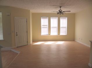 4569 Parkway Cir, Atlanta, GA 30349