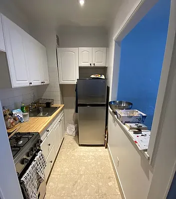 Rented by Douglas Elliman | media 14