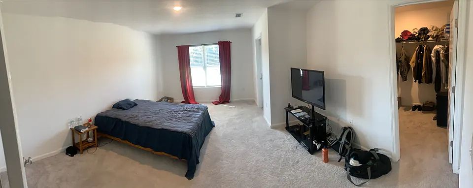 1st image of 421 Oak Glen Dr #2