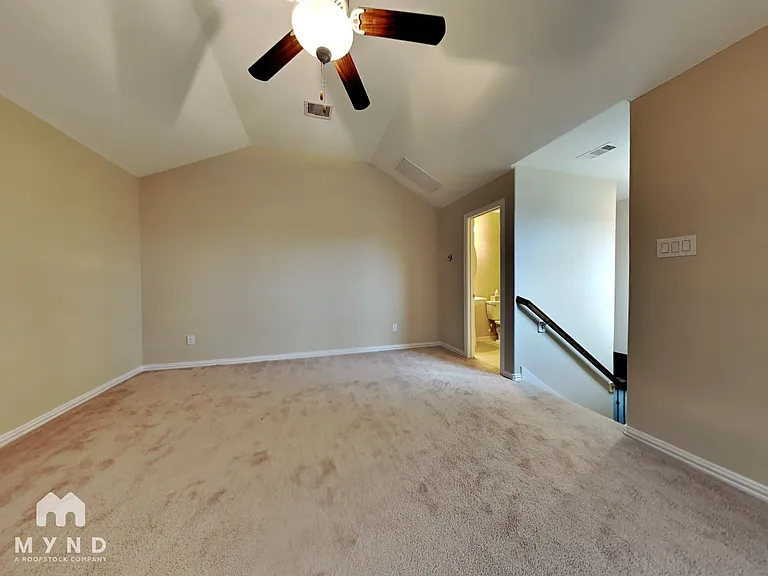2925 Fox Ledge Ct — Photo 16