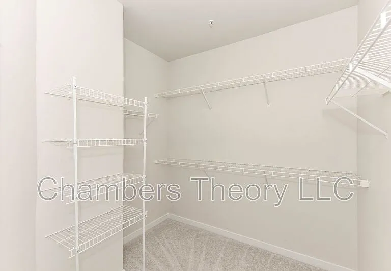 43185 Mongold Sq — Photo 14