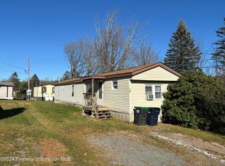 28 Mountain Laurel Vlg, Moscow, PA 18444