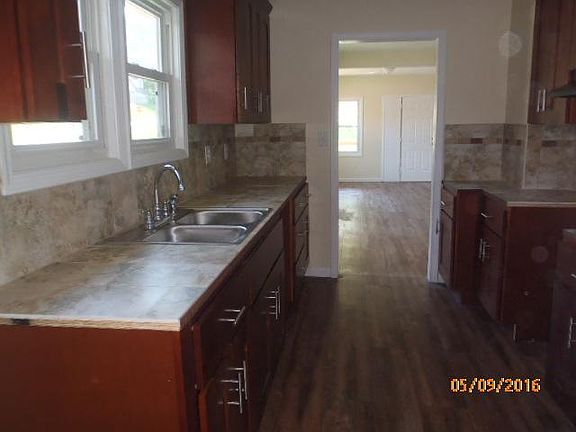 5th image of 2545 Van Brunt Blvd