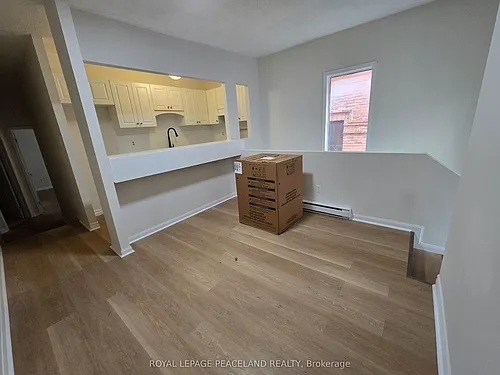 558 Spadina Cres #2 Photo 1