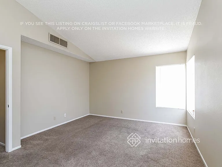 330 Templeton Dr — Photo 7