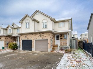 68 Foxglove Cres, Kitchener, ON N2E 3Y7