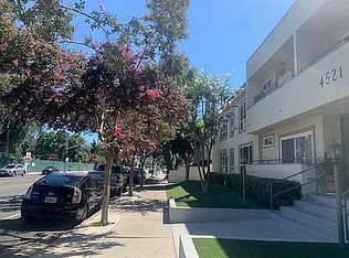 4521 Colfax Ave APT 210, North Hollywood, CA 91602