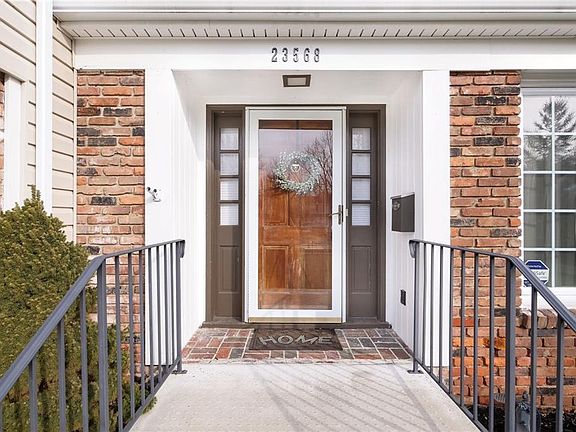 2nd image of 23568 Stoneybrook Dr
